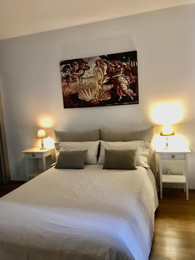 Connie S Home Free Parking Lugano Luaran gambar